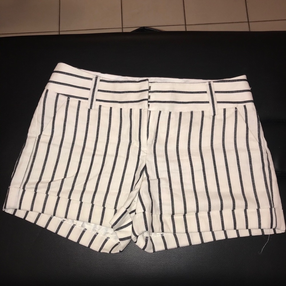 Striped linen shorts